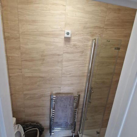 Brand New Studio Flat With Private Bathroom Northampton Ngoại thất bức ảnh